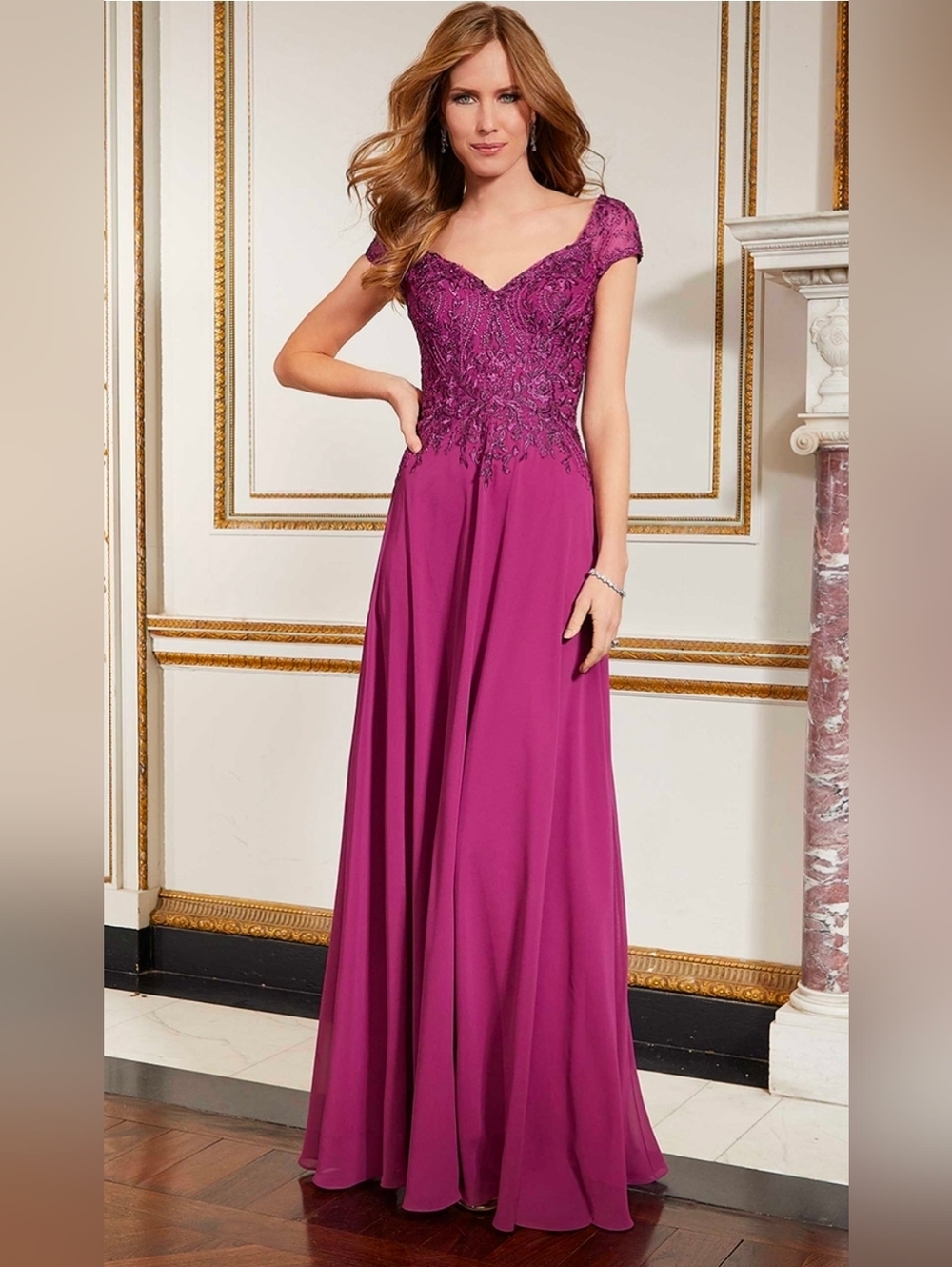 MGNY NWT Raspberry Embroidered Beaded Cap Sleeve Gown Dress #72626 Size 4